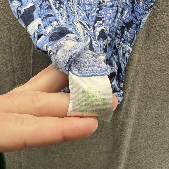 Lilly Pulitzer Top Womens 2 Blue Floral Ruffle Smocked Peplum Sleeveless Shirt - Picture 7 of 10